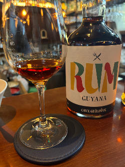 Photo of the rum Guyana Rum VSG taken from user Tschusikowsky