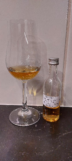 Photo of the rum Flensburg Rum Company Dos Delinquentes (Co-Bottling Wu Dram Clan) EHP taken from user Master P