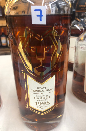 Photo of the rum Heavy Trinidad Rum taken from user cigares 