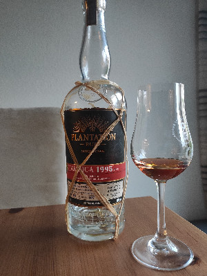 Photo of the rum Plantation Finished in 10 Générations cask STC❤️E taken from user Basti