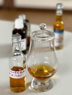 Photo of the rum Rum Artesanal Unshared Cask for Germany taken from user Thunderbird