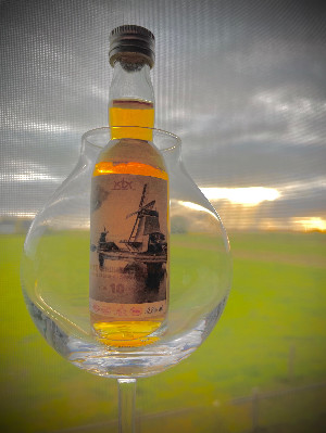 Photo of the rum FRC Dutch Windmill Collection (De Gekroonde Poelenburg) taken from user Frank