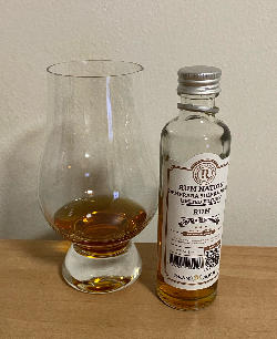 Photo of the rum Demerara Rum Solera No. 14 2015 taken from user Michal S