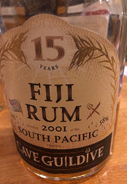 Photo of the rum Fiji Rum taken from user cigares 