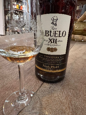 Photo of the rum Abuelo XII Two Oaks taken from user Andi