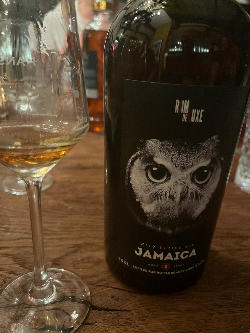 Photo of the rum Wild Series Rum Jamaica No. 44 LROK taken from user w00tAN