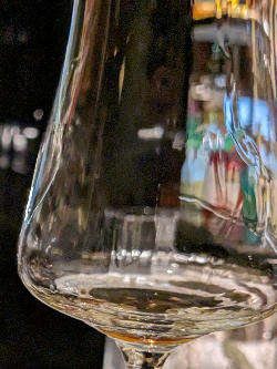 Photo of the rum  taken from user Artur Schönhütte