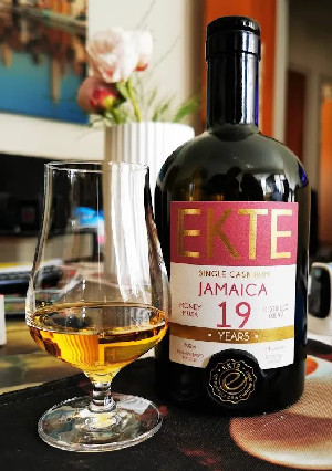 Photo of the rum Jamaica 19 taken from user Kevin Sorensen 🇩🇰