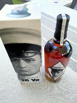 Photo of the rum Navy Full Proof Small Batch 2021 taken from user Djehey