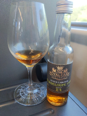 Photo of the rum The Royal Cane Cask Company Guadeloupe taken from user crazyforgoodbooze