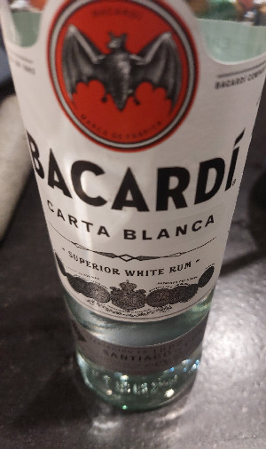 Photo of the rum Carta Blanca taken from user w00tAN