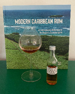 Photo of the rum Renegade taken from user mto75