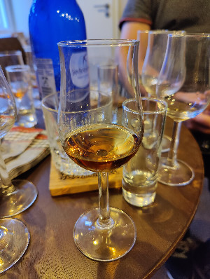 Photo of the rum Aged 6 Years taken from user Gin & Bricks