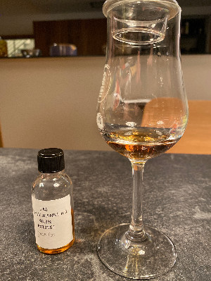 Photo of the rum La Dame Jeanne Numéro 1 taken from user Jarek