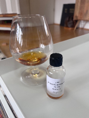 Photo of the rum La Dame Jeanne Numéro 1 taken from user Serge