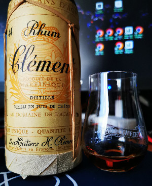Photo of the rum Clément Quinze Ans D'age taken from user Kevin Sorensen 🇩🇰