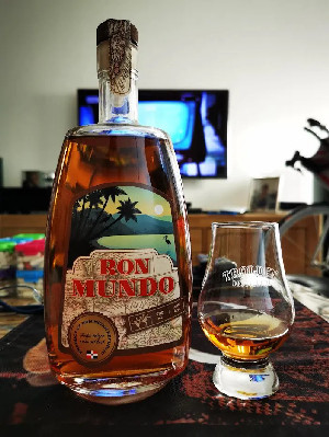 Photo of the rum Ron Mundo Guatemala Single Origin Rum taken from user Kevin Sorensen 🇩🇰