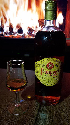 Photo of the rum Pampero Especial taken from user heckto🥃