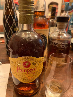 Photo of the rum Pampero Especial taken from user Oli Dekrell