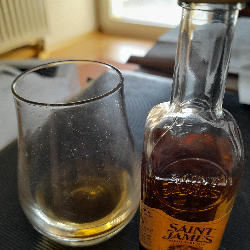 Photo of the rum  taken from user Timo Groeger