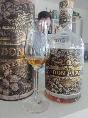 Photo of the rum Don Papa Rye Cask Rum taken from user crazyforgoodbooze
