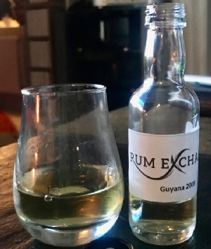Photo of the rum #004 taken from user Stefan Persson