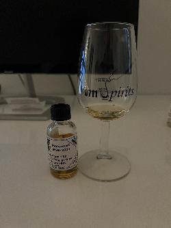 Photo of the rum Pure Single Jamaican Rum MBK taken from user Manuel 