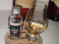 Photo of the rum MDEN Jamaican Rum HLCF taken from user Martin Ekrt