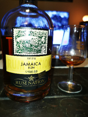 Photo of the rum Jamaica 5 Years Old Oloroso Sherry Finish 2016 taken from user Robin Törnqvist