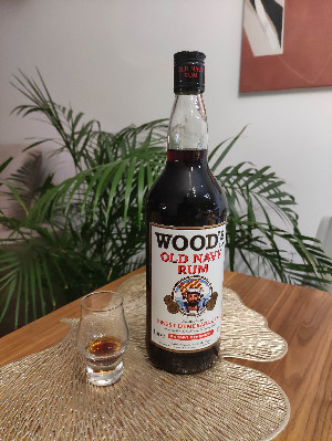 Photo of the rum Wood‘s Old Navy Rum taken from user Piotr Ignasiak