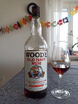 Photo of the rum Wood‘s Old Navy Rum taken from user Boletus