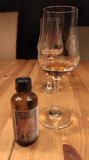 Photo of the rum Rum Session No.9 taken from user Basti