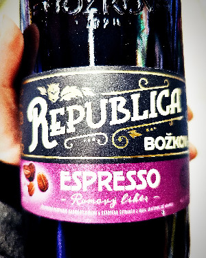 Photo of the rum Božkov Republica Espresso taken from user The little dRUMmer boy AkA rum_sk