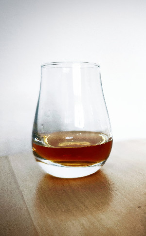 Photo of the rum Ron Esclavo Gran Reserva taken from user The little dRUMmer boy AkA rum_sk
