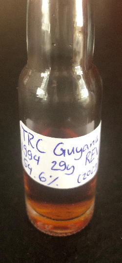 Photo of the rum Guyana Single Cask Rum REV REV taken from user cigares 