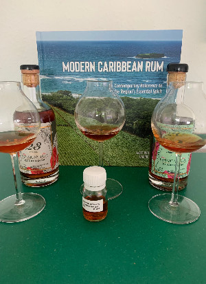 Photo of the rum Fine Old Clarendon Rum (Aficionados) EMB taken from user mto75