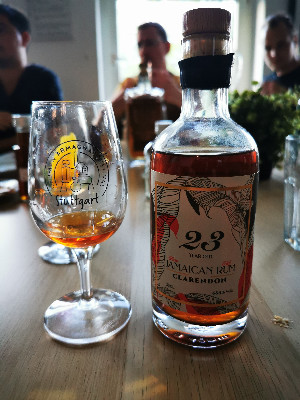 Photo of the rum Fine Old Clarendon Rum (Aficionados) EMB taken from user Kevin Sorensen 🇩🇰
