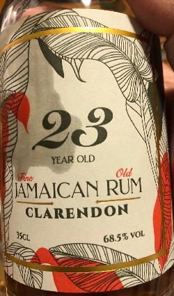 Photo of the rum Fine Old Clarendon Rum (Aficionados) EMB taken from user cigares 