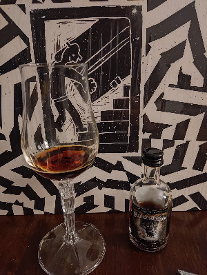 Photo of the rum Paul & Virginie Eden Black taken from user BjörnNi 🥃