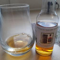 Photo of the rum HSE Réserve Spéciale VSOP taken from user Timo Groeger