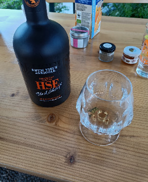 Photo of the rum HSE Black Sheriff One Shot taken from user Tim 