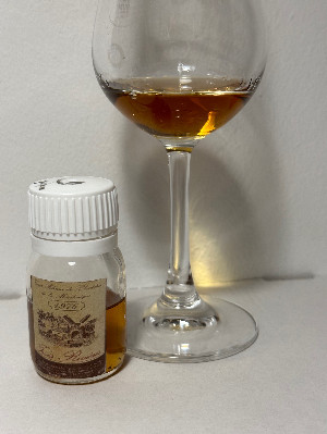 Photo of the rum 1976 taken from user Johannes