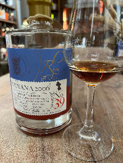 Photo of the rum Rumclub Private Selection Ed. 39 Guyana REV taken from user Andi