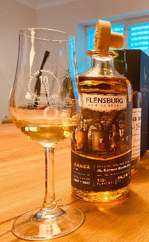 Photo of the rum Flensburg Rum Company Special Bottling zum GRF 2021 C<>H taken from user Thomas Wille