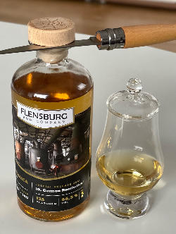 Photo of the rum Flensburg Rum Company Special Bottling zum GRF 2021 C<>H taken from user Thunderbird