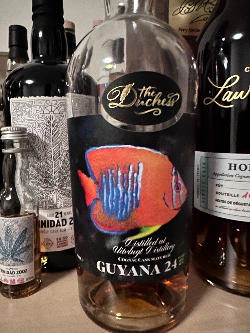 Photo of the rum Guyana 24 taken from user Alex1981