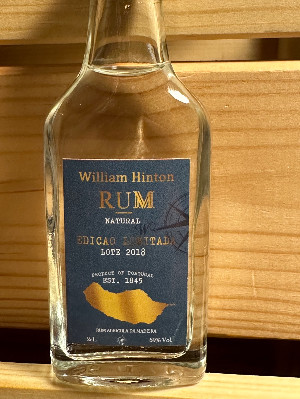 Photo of the rum White taken from user Johannes