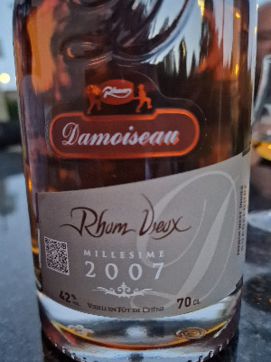 Photo of the rum 2007 taken from user Nando70