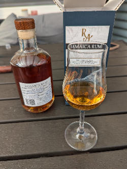 Photo of the rum Rum Artesanal taken from user TheShark65