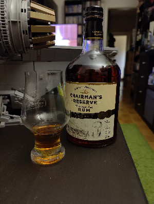 Photo of the rum Chairman‘s Reserve Legacy taken from user Gin & Bricks